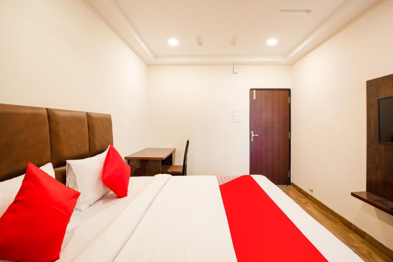 Oyo 71689 Hotel S Pride Indore Eksteriør billede