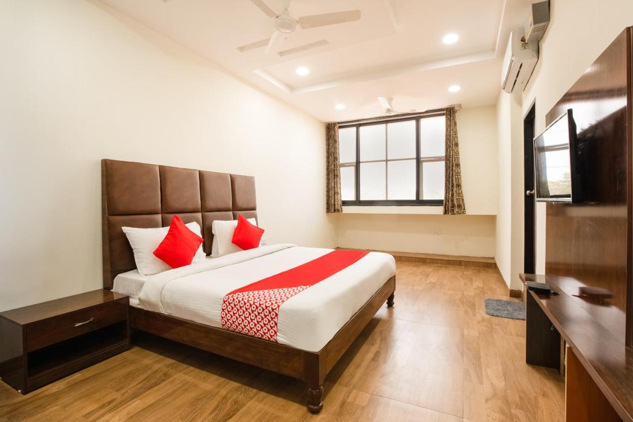 Oyo 71689 Hotel S Pride Indore Eksteriør billede
